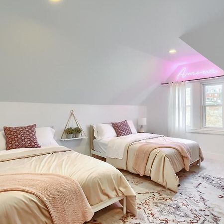 Newly Renovated Victorian Gem Perfect Space For Family Vacations! Питтсбург Экстерьер фото