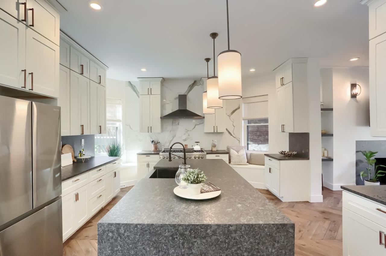 Newly Renovated Victorian Gem Perfect Space For Family Vacations! Питтсбург Экстерьер фото
