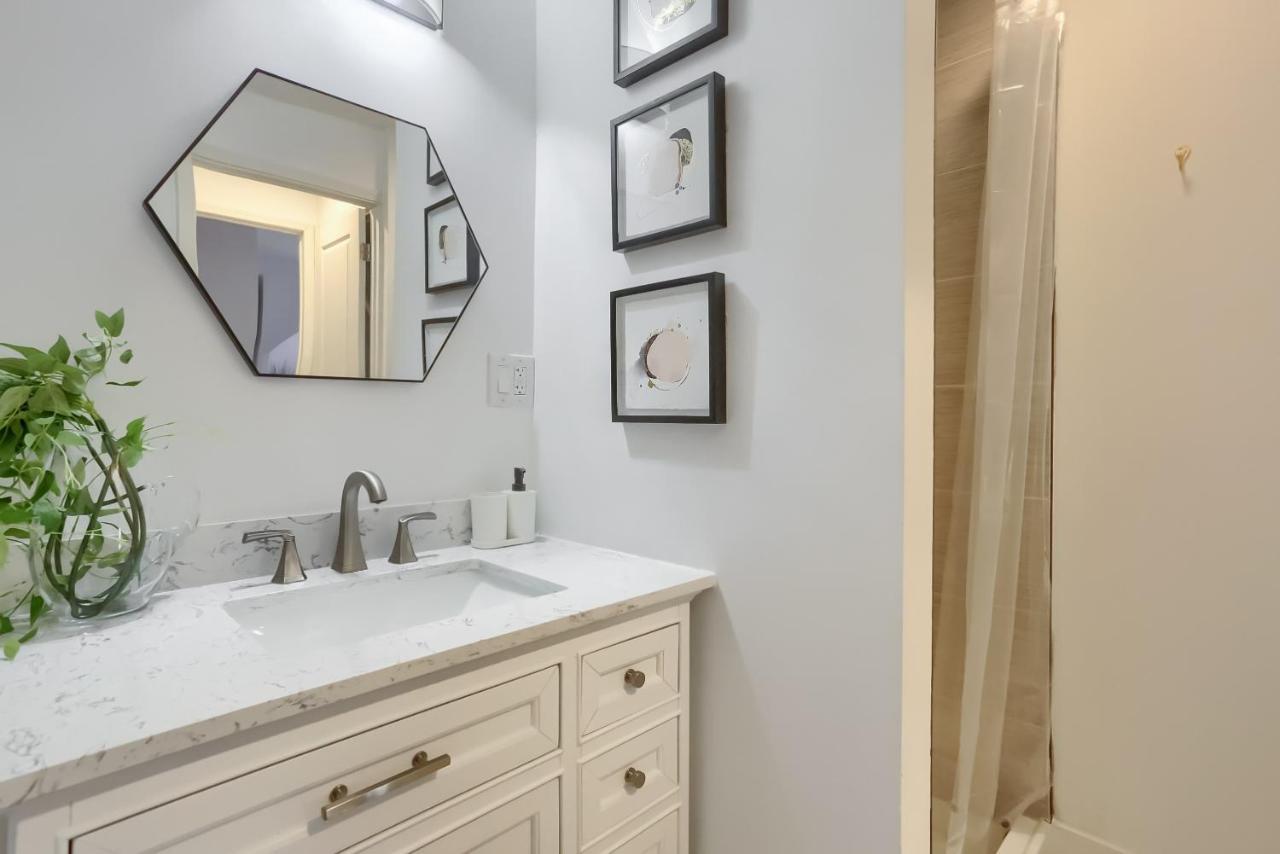 Newly Renovated Victorian Gem Perfect Space For Family Vacations! Питтсбург Экстерьер фото