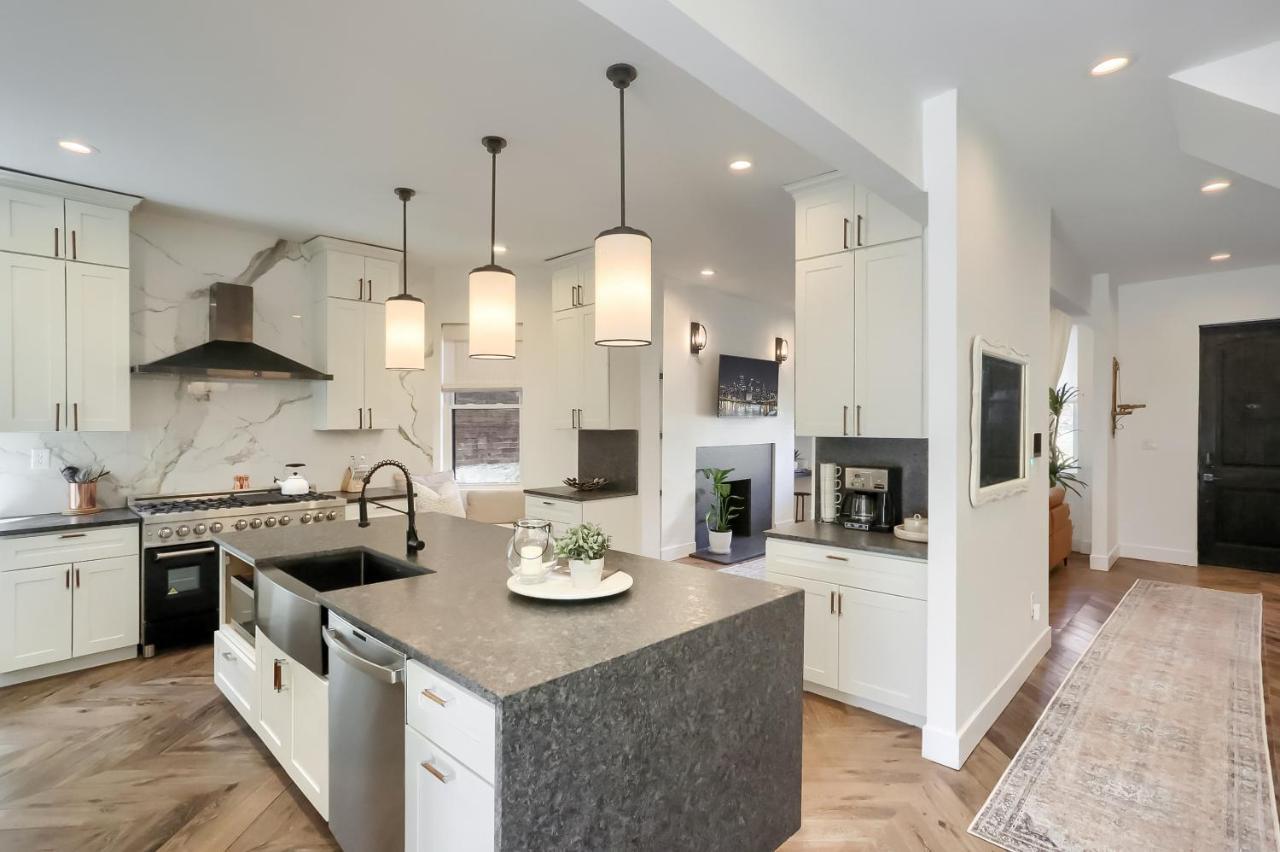 Newly Renovated Victorian Gem Perfect Space For Family Vacations! Питтсбург Экстерьер фото