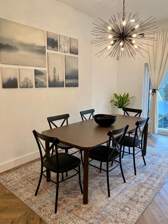 Newly Renovated Victorian Gem Perfect Space For Family Vacations! Питтсбург Экстерьер фото