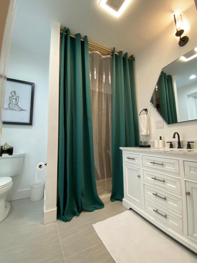 Newly Renovated Victorian Gem Perfect Space For Family Vacations! Питтсбург Экстерьер фото