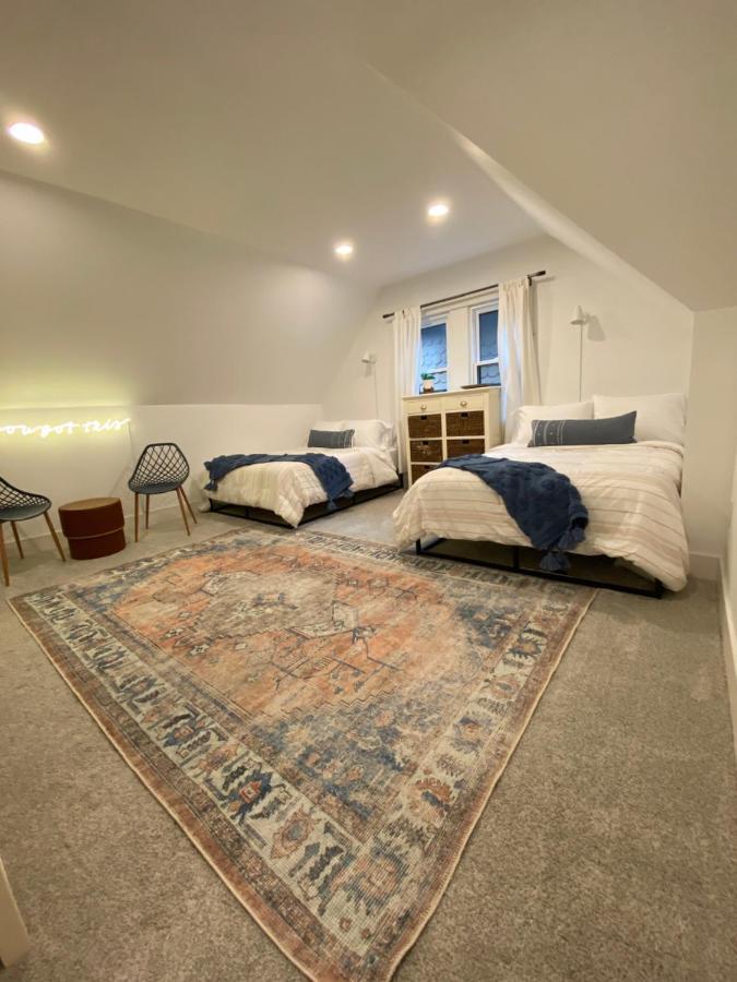 Newly Renovated Victorian Gem Perfect Space For Family Vacations! Питтсбург Экстерьер фото