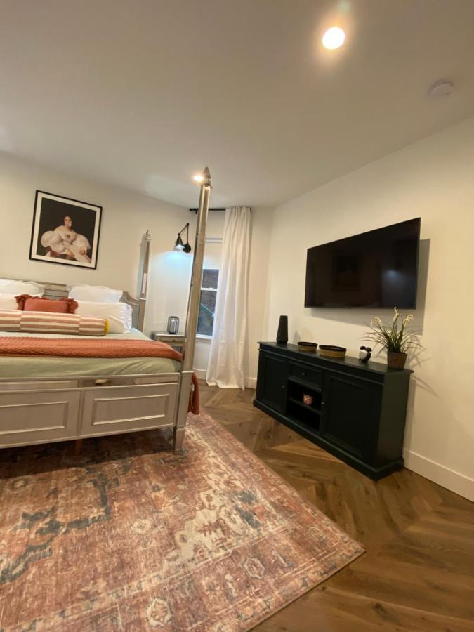 Newly Renovated Victorian Gem Perfect Space For Family Vacations! Питтсбург Экстерьер фото